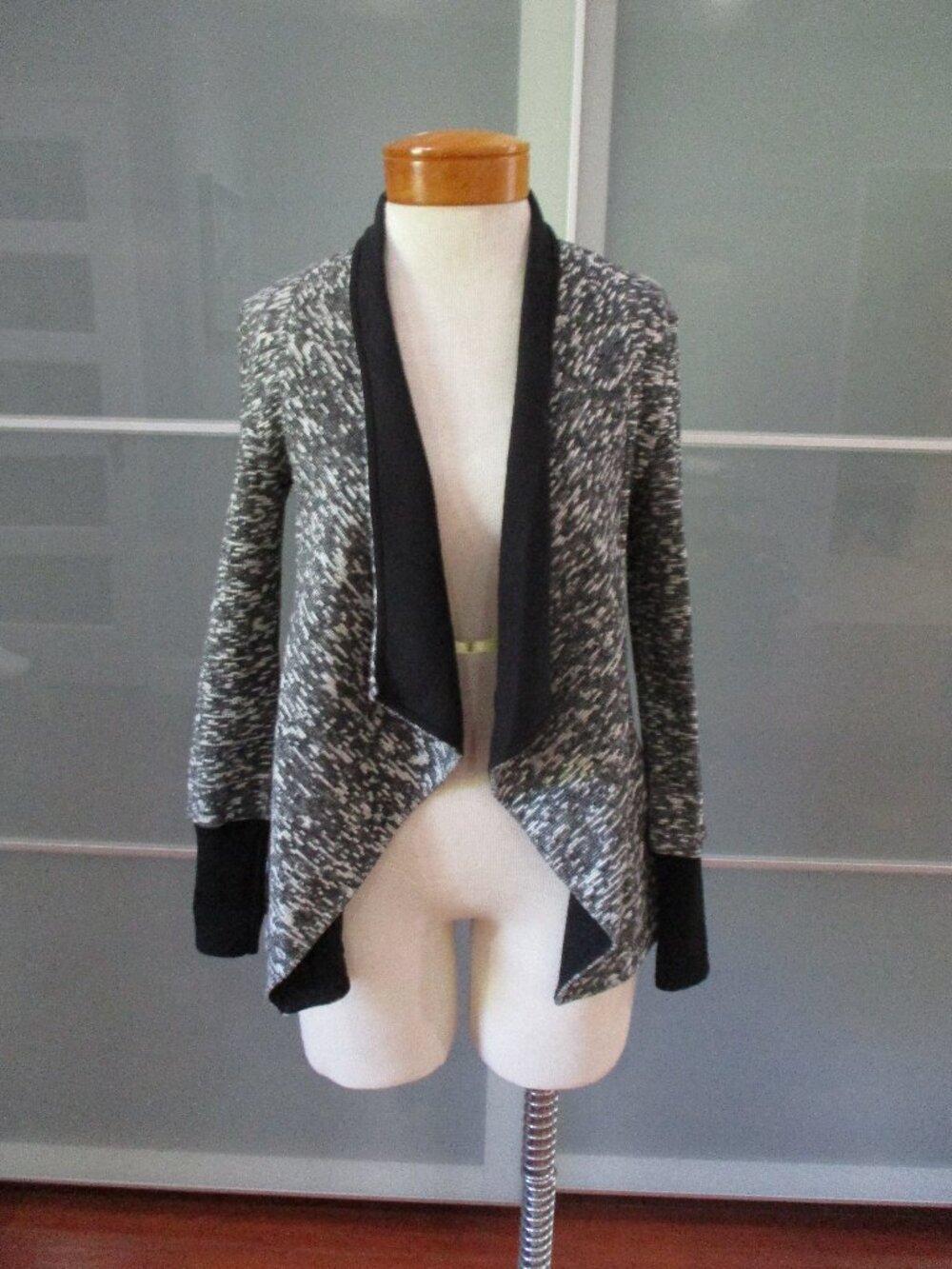 Club Monaco Open Front Cardigan 100% Cotton Long Sleeve